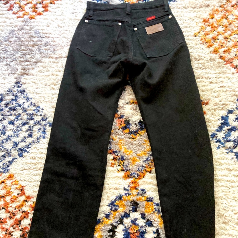 High waisted black vintage wrangler Sz 25 straight